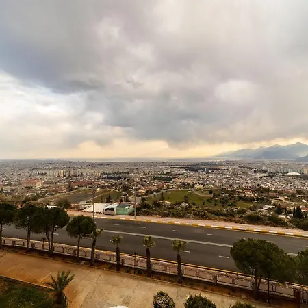 Lovely Apartment With Panoramic City View In Kepez, Antalya